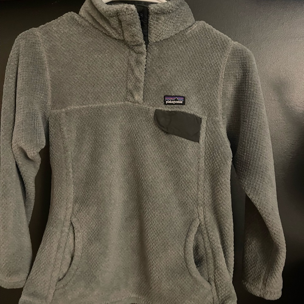 Patagonia Charcoal Snap-T Fleece